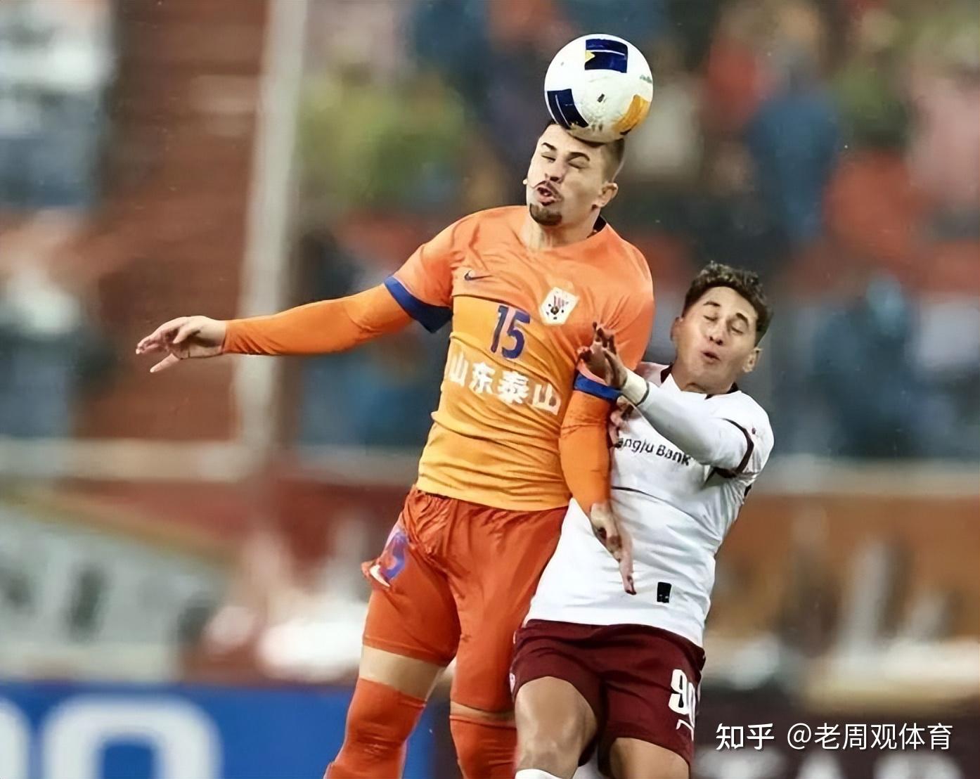 开云体育app-大连一方主场奋力平山东泰山，艰难守住不败荣誉