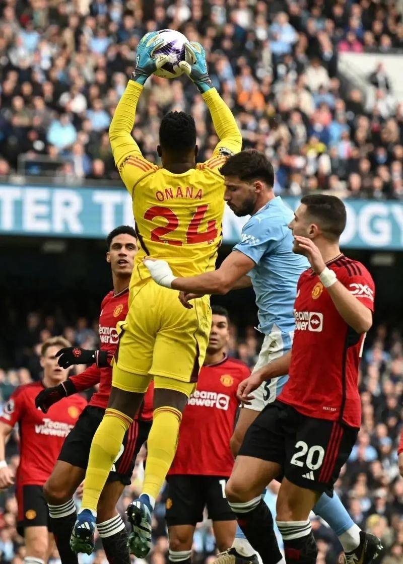 开云体育中国-曼联球员集体伤退，英超争冠路艰辛