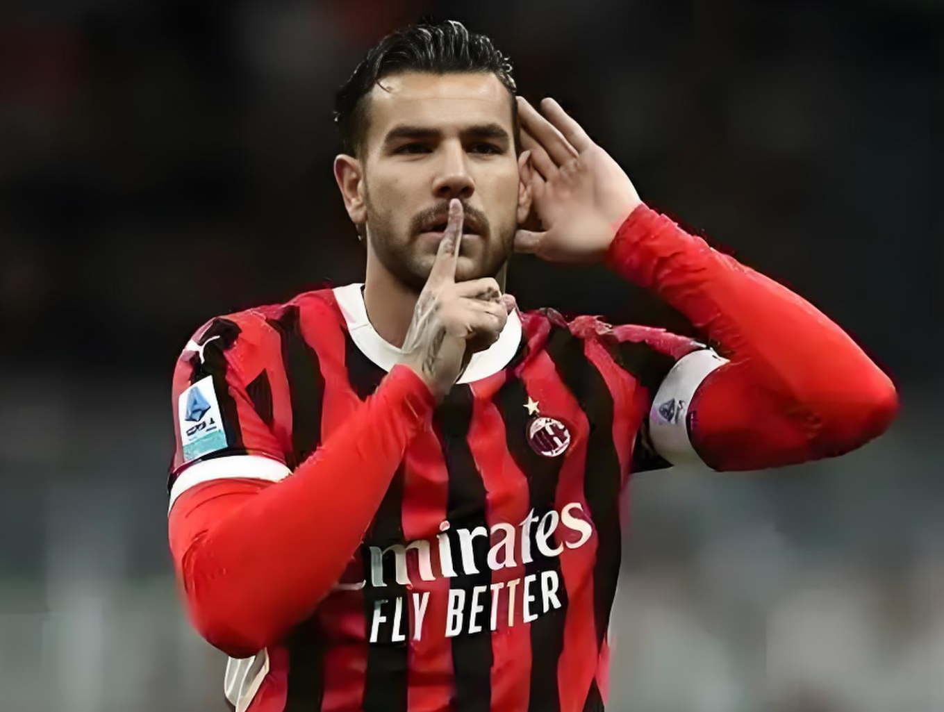 开云体育下载-关于AC米兰队豪取胜利，高举冠军旗帜，势不可挡的信息