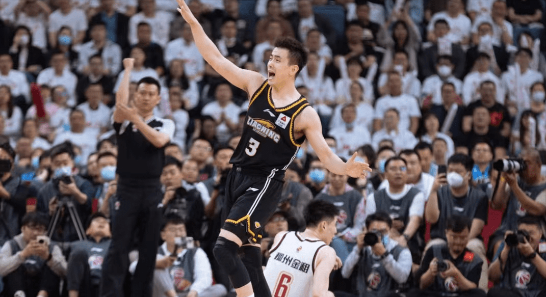 关于老将展现经验,关键时刻力挽狂澜的信息 关于老将展现经验,关键时刻力挽狂澜的信息