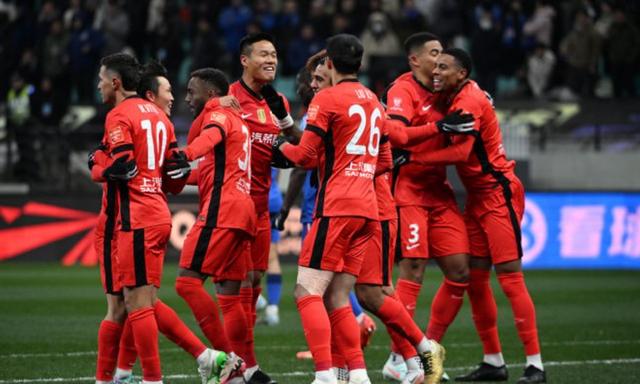 开云官网-亚冠赛场上的豪强对决，球迷热血沸腾的简单介绍