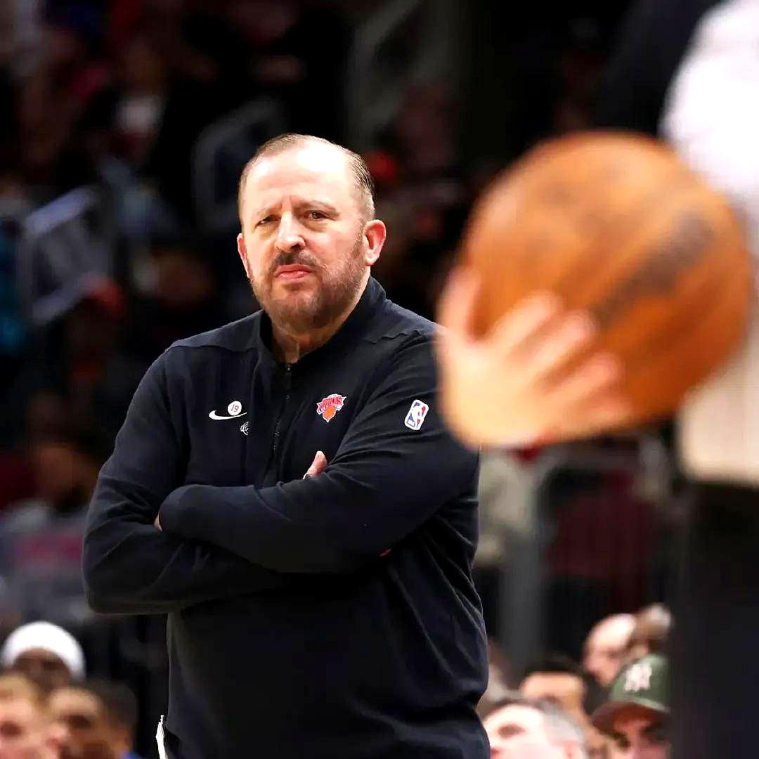 关于尼克斯主帅怒批球员表现,球队需迅速反思的信息 关于尼克斯主帅怒批球员表现,球队需迅速反思的信息