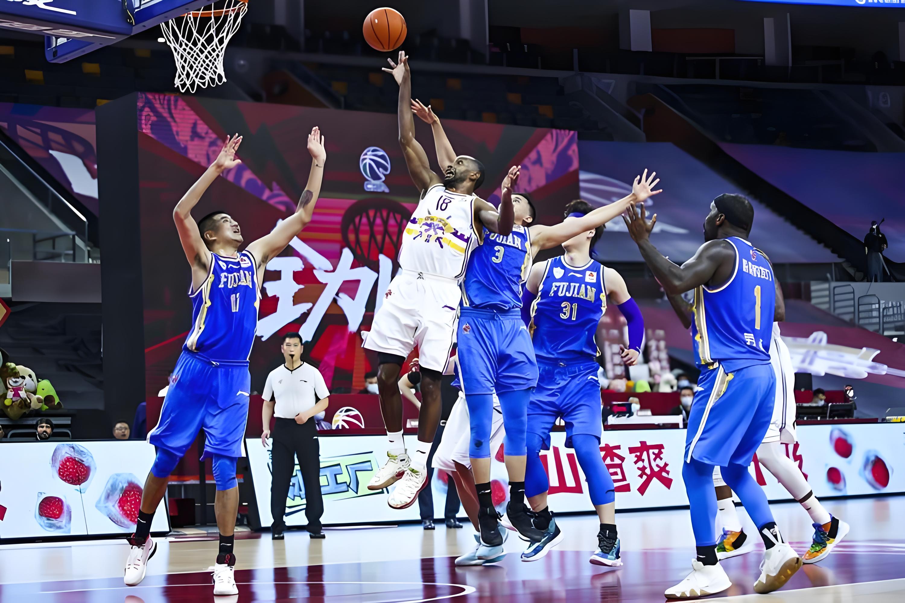 新疆队客场逆袭，战胜北京队