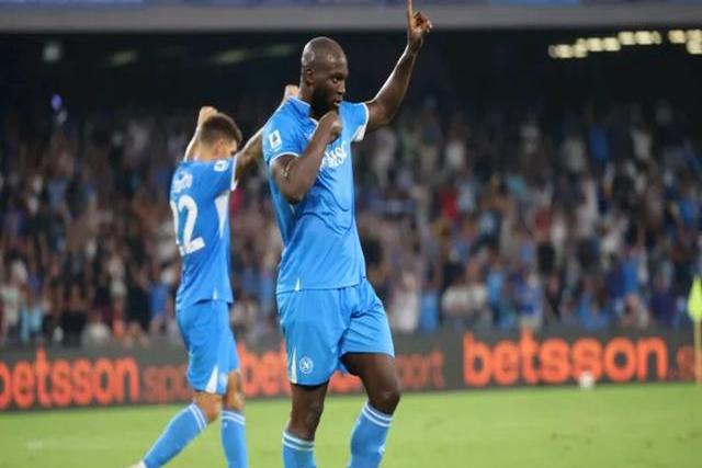 开云体育APP下载-包含那不勒斯主场遭逆转，错失重要三分的词条