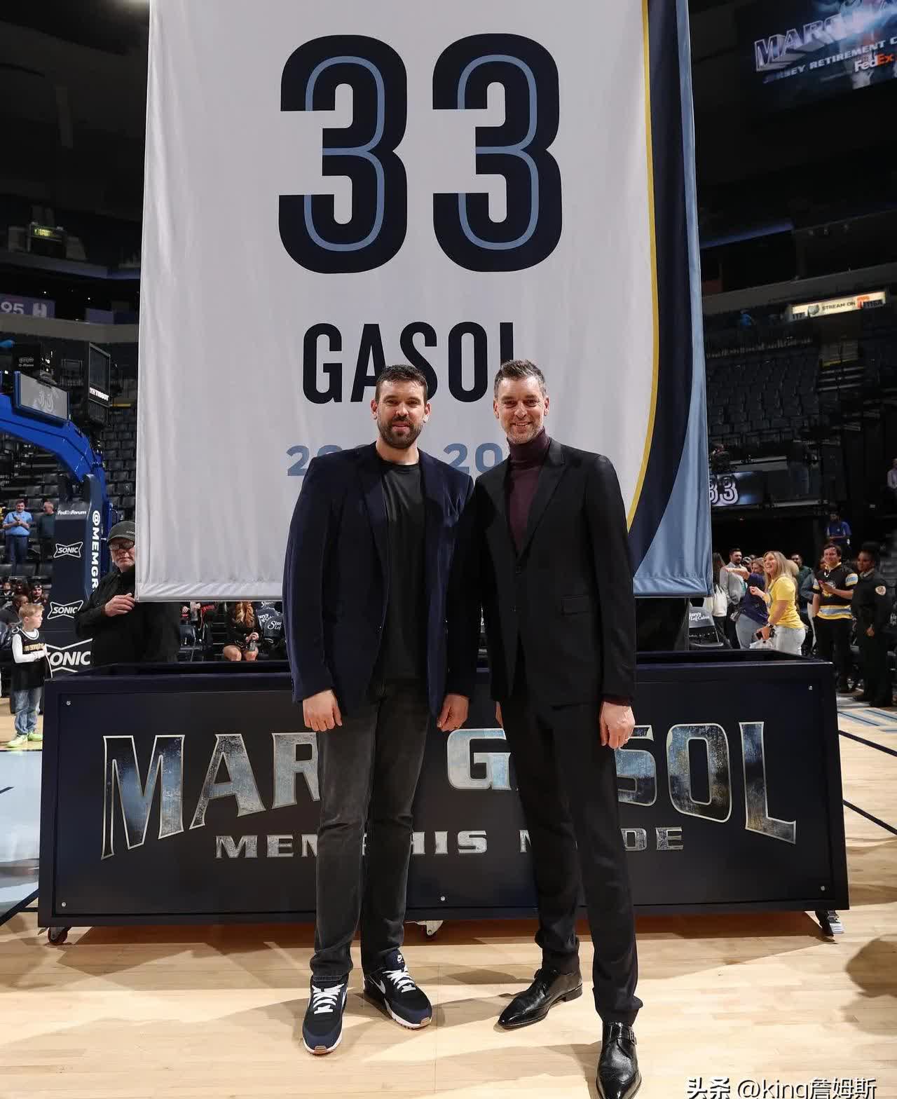 包含小加索尔献分，开拓者客场击败独行侠的词条