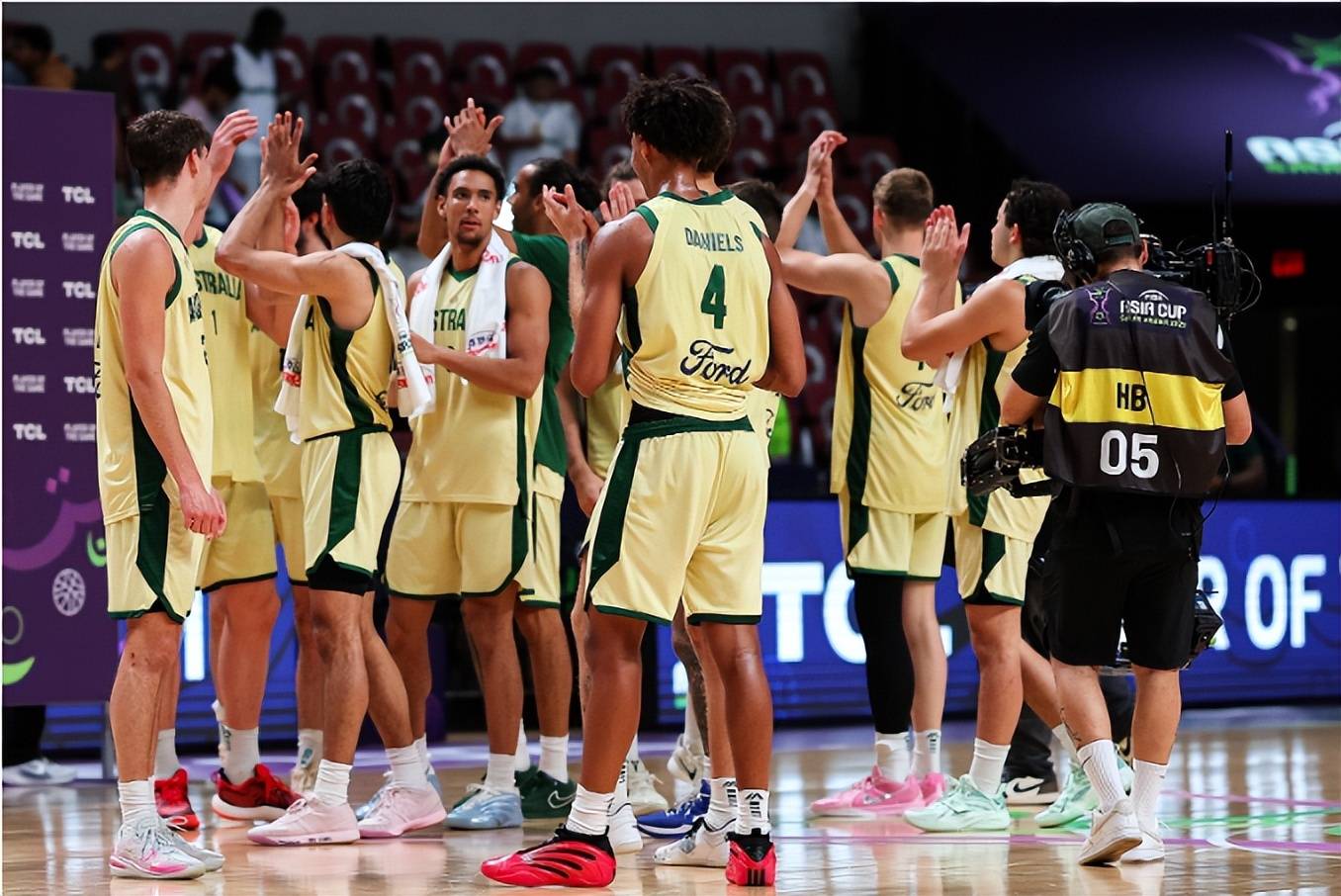 开云体育在线-包含奇才逆转澳大利亚男篮，西蒙斯一己之力扛起全队的词条