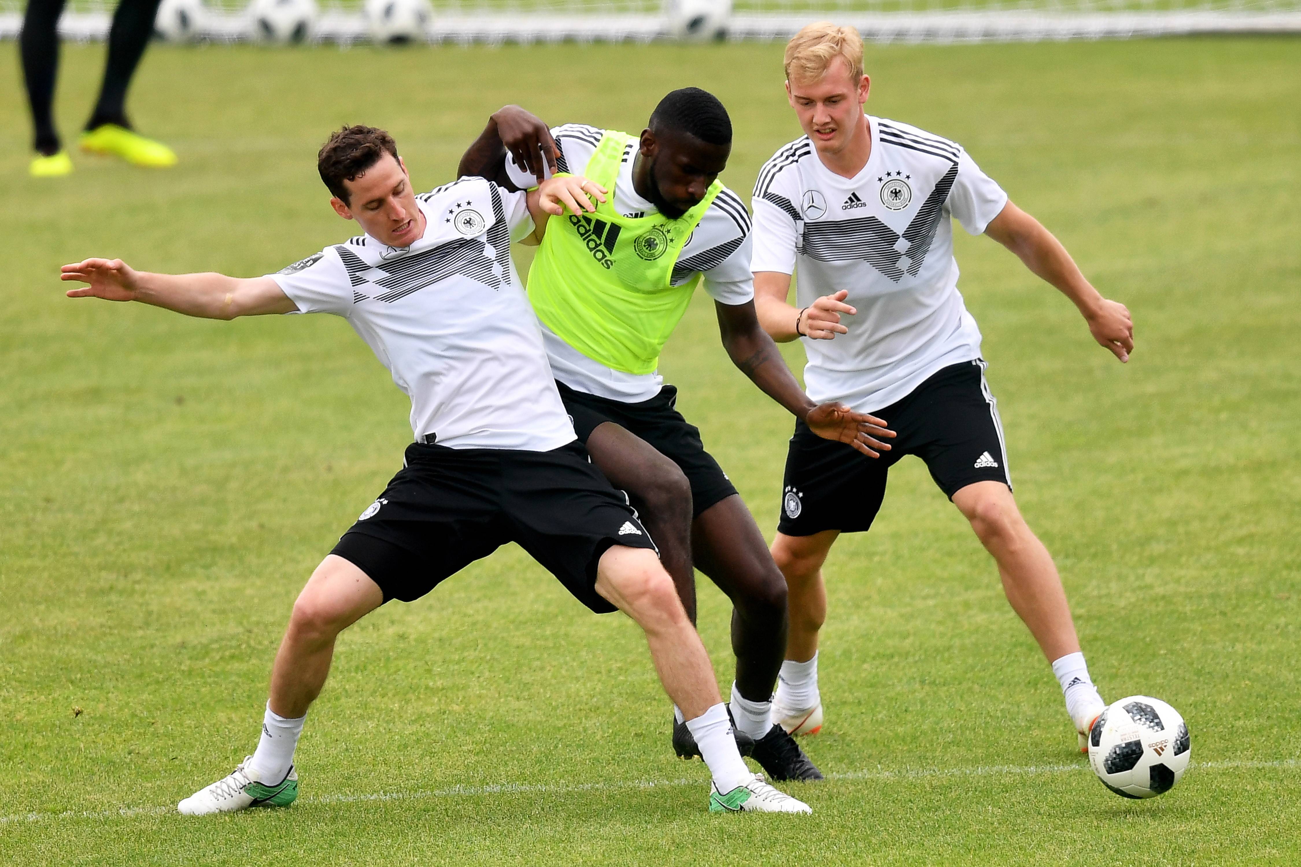 德国队完胜葡萄牙队,张继科关键制胜 德国队完胜葡萄牙队,张继科关键制胜