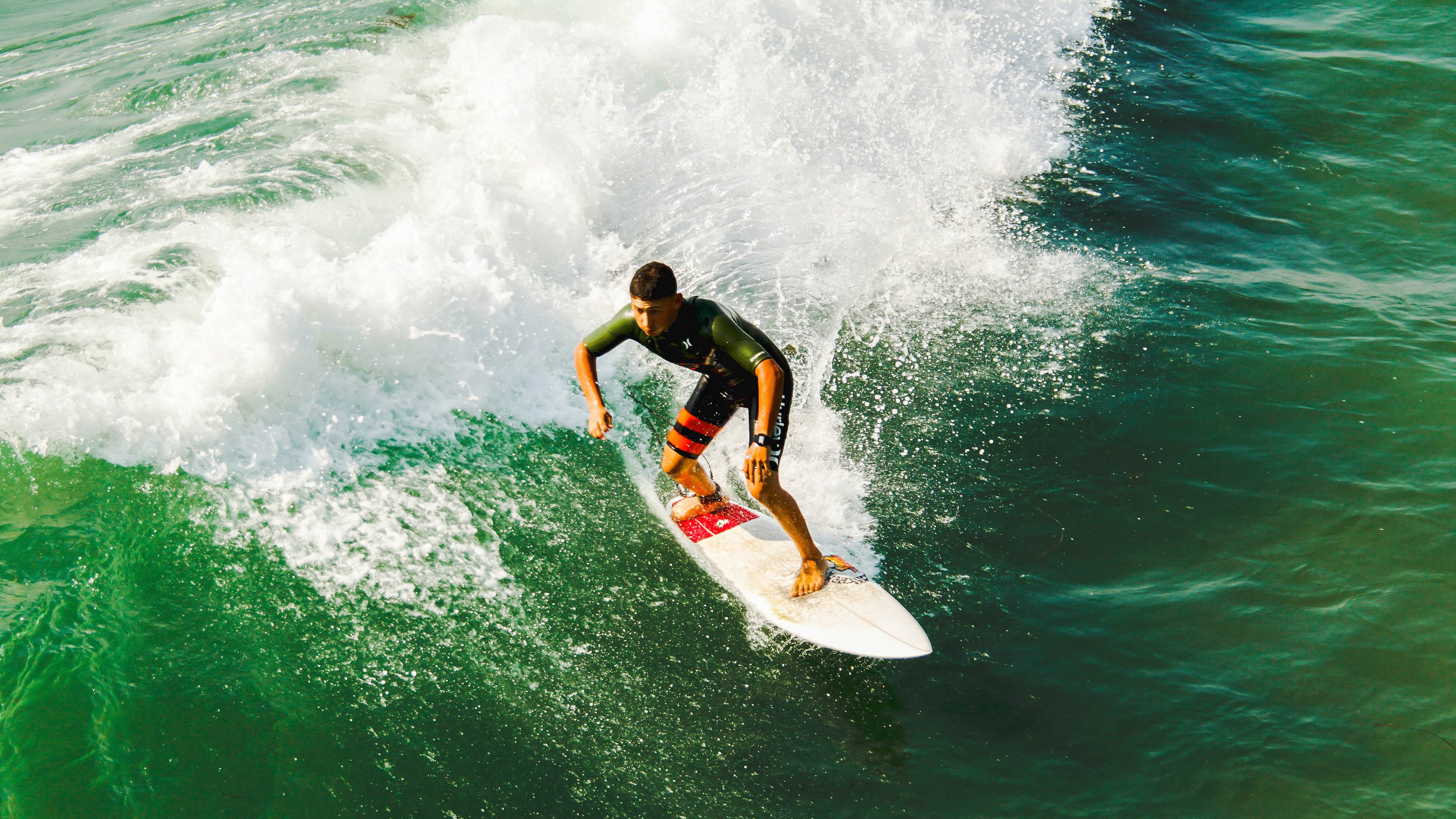 哈弗茨爆发难挽败局,委内瑞拉压哨绝杀莱比锡红牛