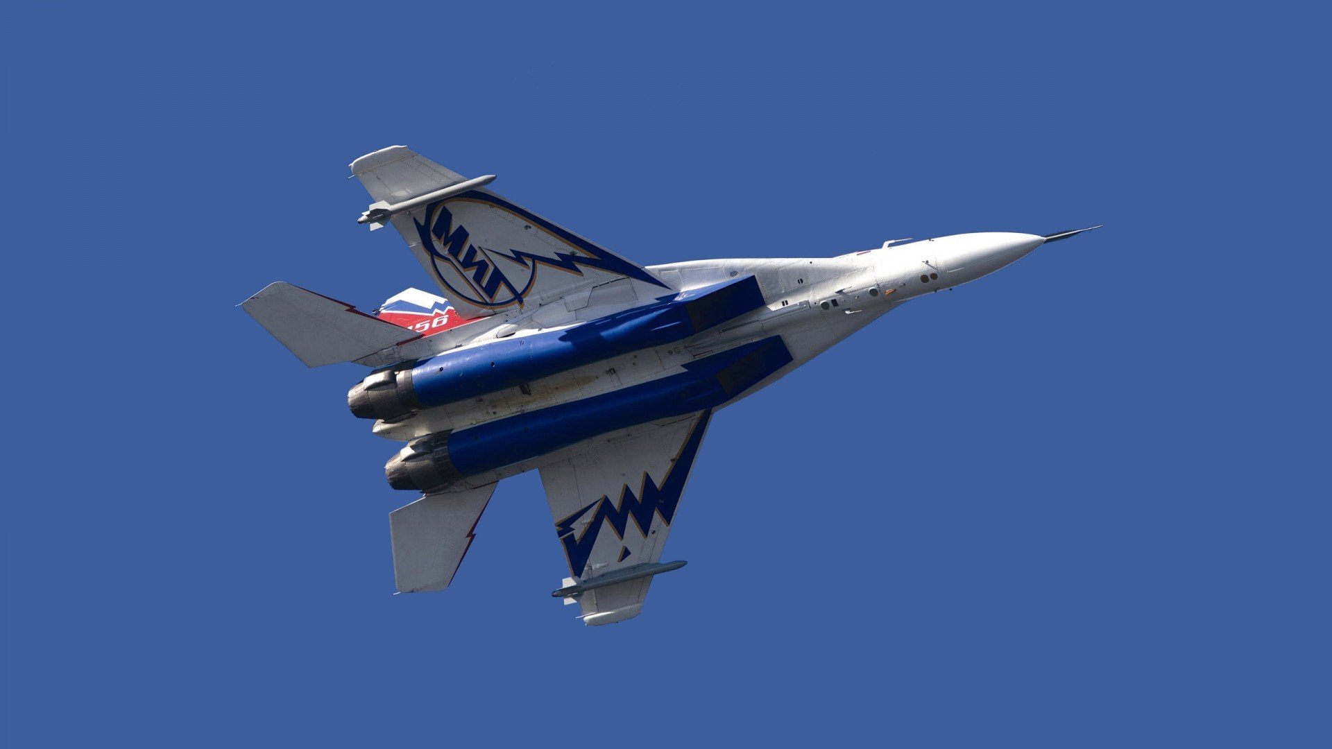 挪威力克中国，萨卡闪耀全场，一位00后巨星如何用天赋与智慧点亮赛场