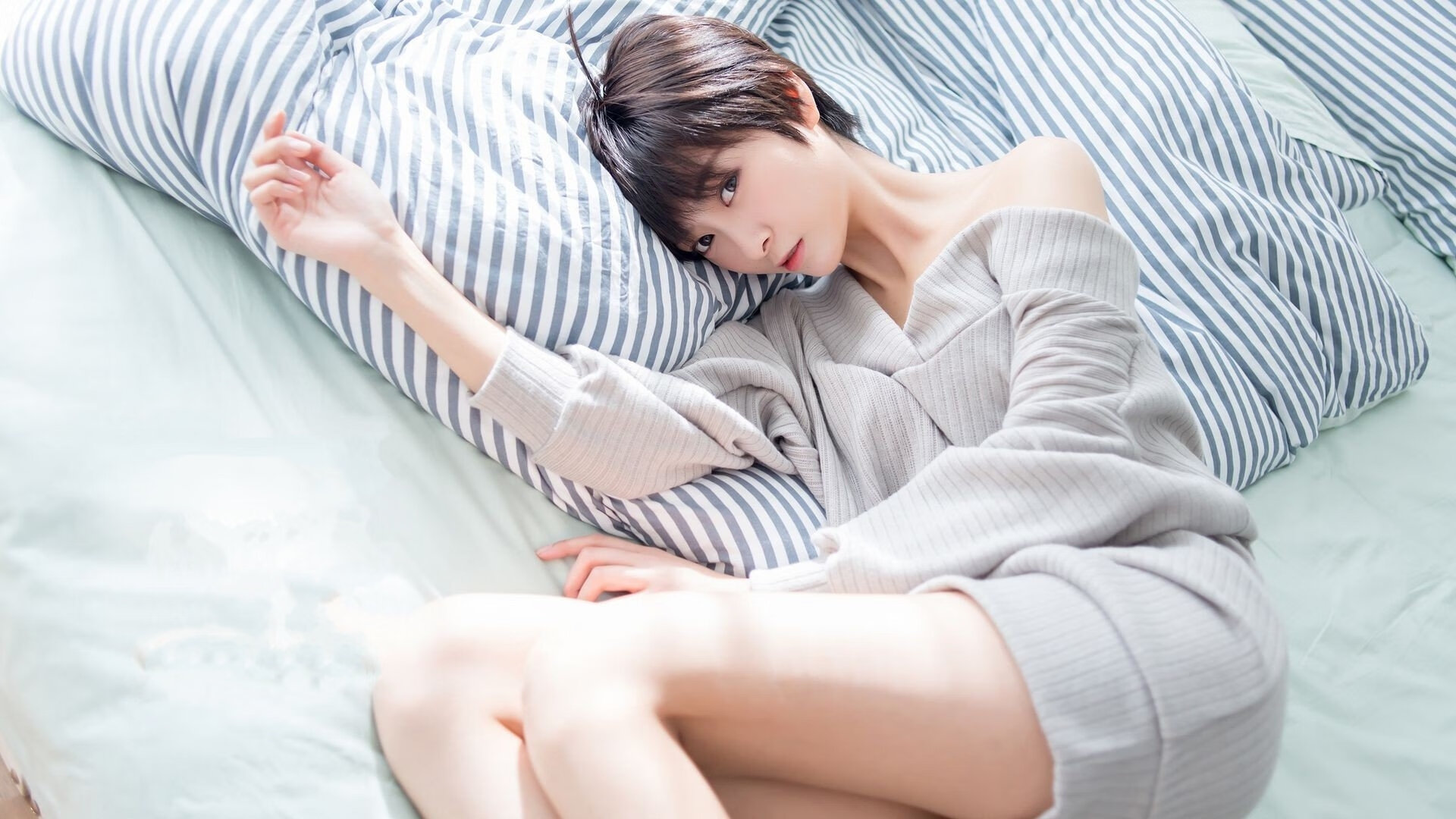 开云体育app-引擎嘶吼与呐喊交响曲，当F1轮胎在街道灼烧，波兰在多特蒙德画下闪电