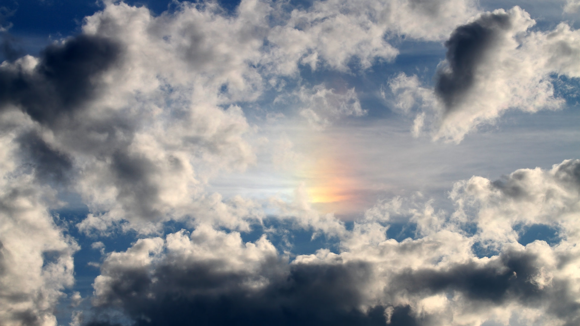 开云体育平台APP-特奥的暗夜加冕，当F1街道变成他的聚光灯舞台